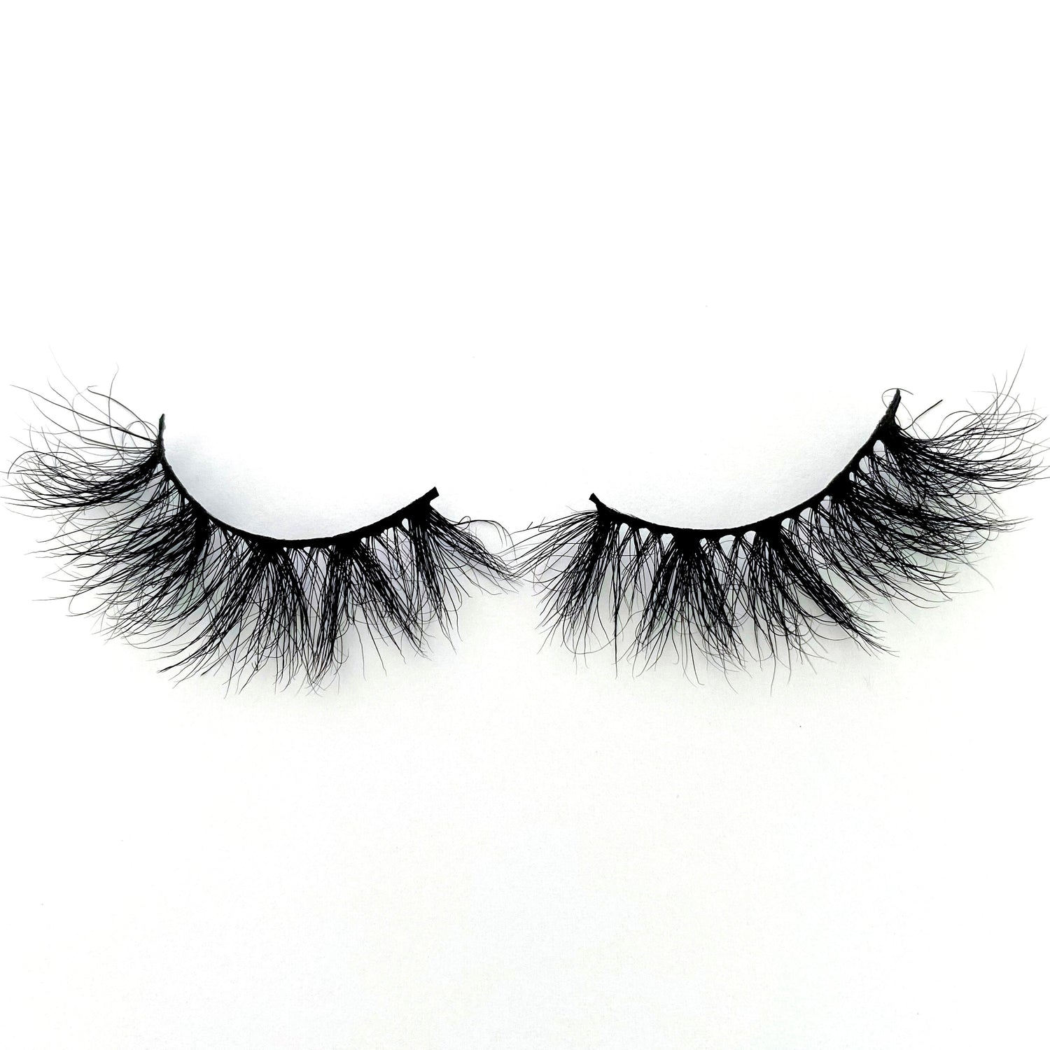 Lucie Lashes